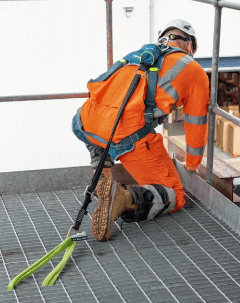 Single-fixed-lanyard