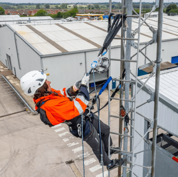 Ec elp-Pro_Harness-forIndustrial-climbers