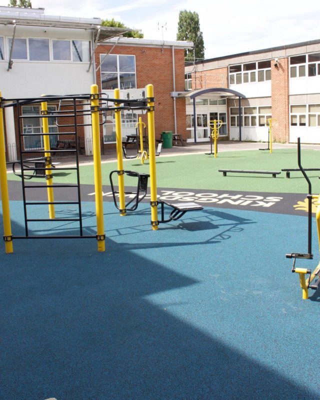Soft-Play-Wetpour-outdoor-play-equipment out-door-gym-canopy