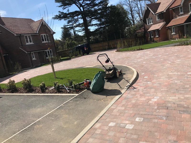 block-paving-contractors-near-me wet-pour-flooring out-door-gym-rubber-surface