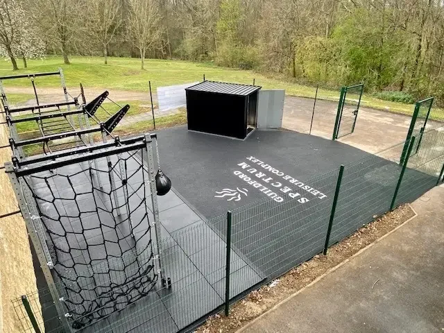 Soft-Play-Wetpour-outdoor-play-equipment out-door-gym-canopy