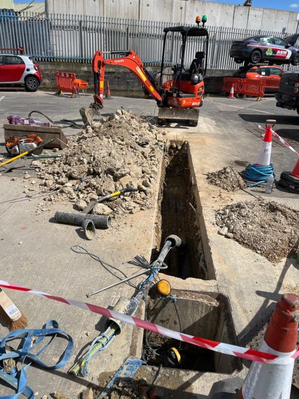 Oxford-cable-installation-solarpower-cable-instalation-pv-cable-installation-godalming-2-3-1152x1536