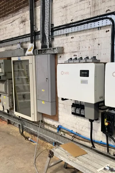 Oxford-cable-installation-solarpower-cable-instalation-pv-cable-installation-godalming-4-1536x1152