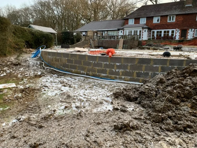 SwImming-pool-groundworks-godalming-swimmingpool-groundworks-guildford-mass-swimmingpool-excavations-.jpg-16-1536x1152