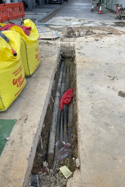 cable-install-solar-panel-cable-instalation-solar-panel-cable-digger--1152x1536