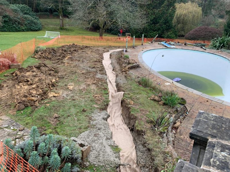 swimmingpool-groundworks-reinforced-concrete-slab-swimmingpool-groundworks-swimmingpool-retainingwall-godalming-swimmingpool-groundworks-1536x1152 (1)